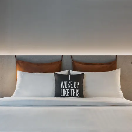 ホテル Moxy Frankfurt Center 3*