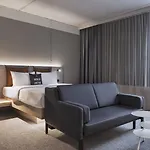 Moxy Frankfurt Center 3* Frankfurt am Main