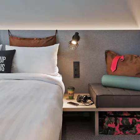 فندق Moxy Frankfurt Center فرانكفورت