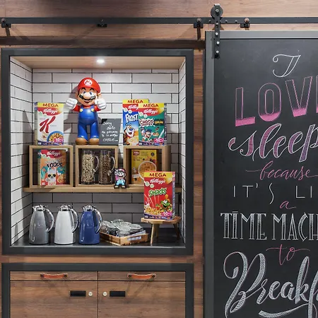 Moxy Frankfurt Center 3* Frankfurt am Main