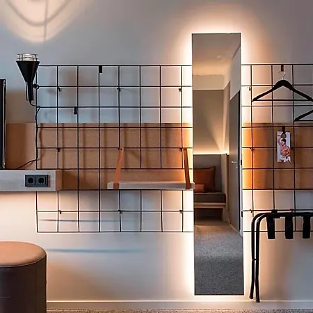 Moxy Frankfurt Center Hotel 3*