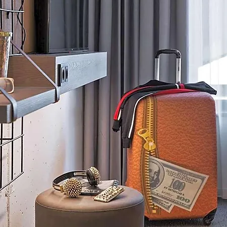 Hotel Moxy Frankfurt Center