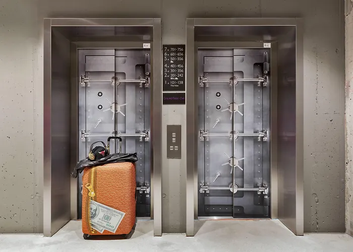 酒店 Moxy Frankfurt Center 3*