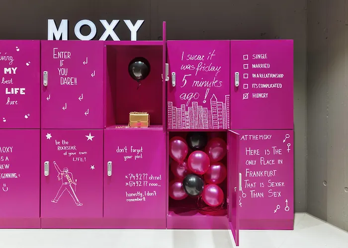 Moxy Frankfurt Center 美因河畔法兰克福